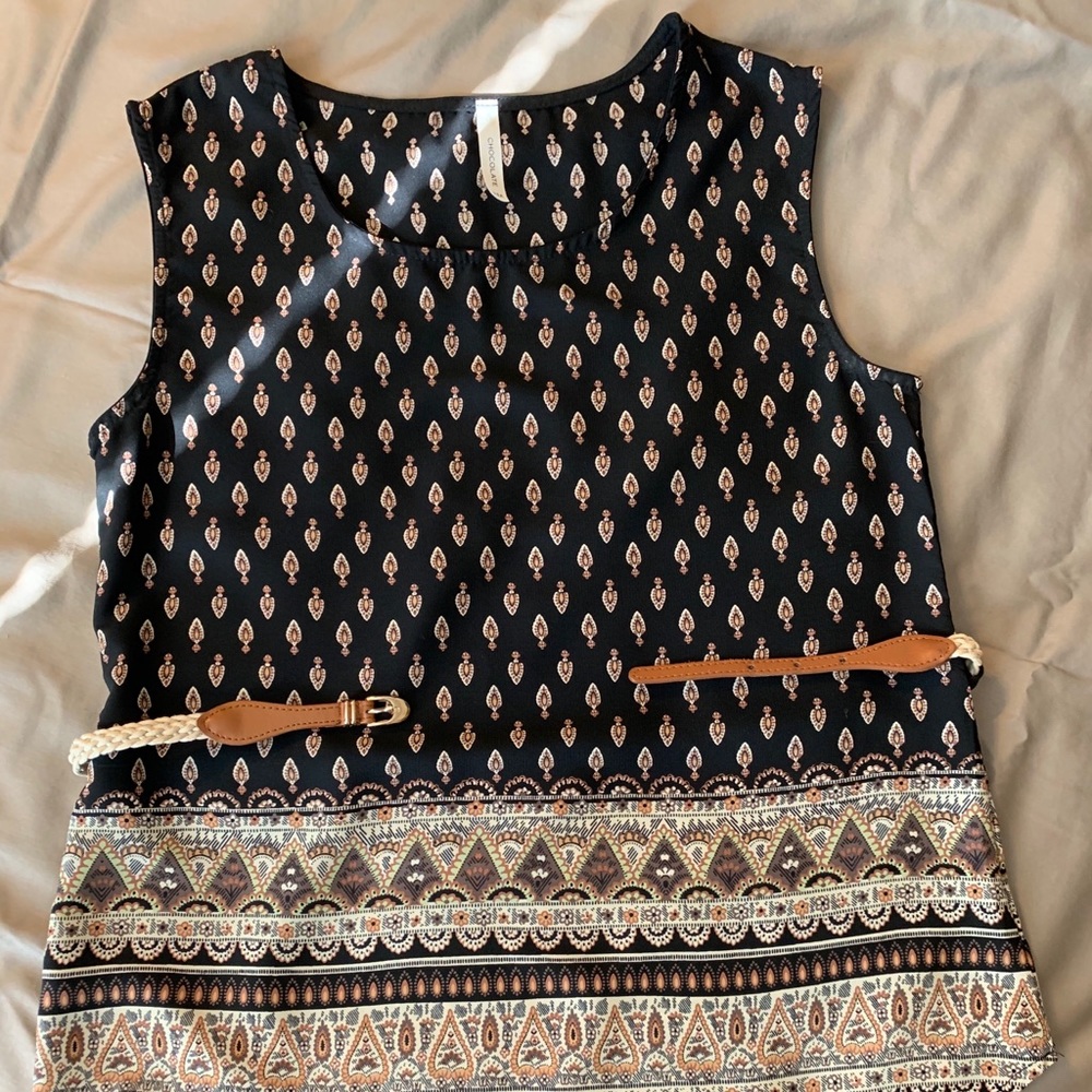 Sleeveless blouse